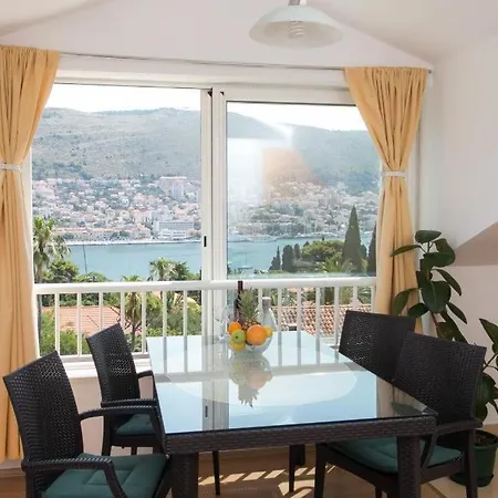 Lala Ντουμπρόβνικ