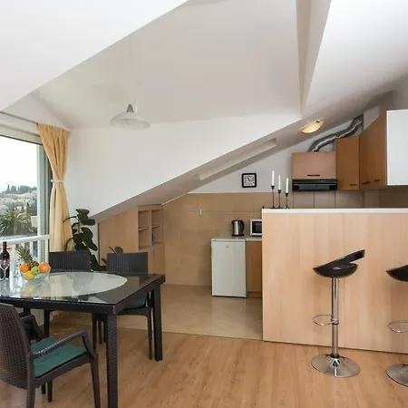 Διαμέρισμα Lala *